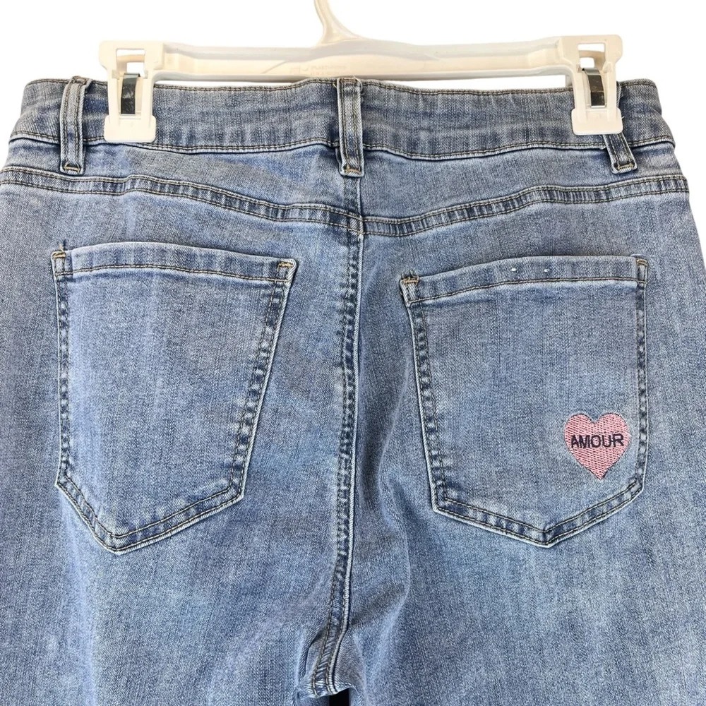 CHARLIE B Wide Leg Jeans Denim Whimsical Embroidered Icons Raw Hem Sz 8 - Picture 6 of 12